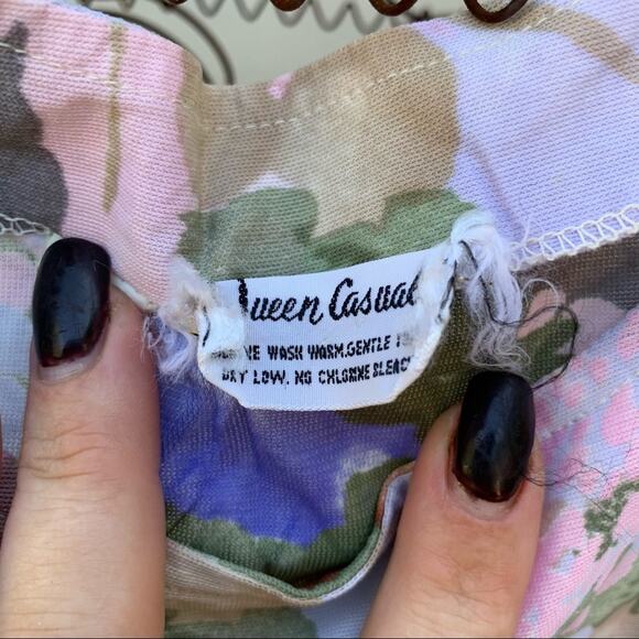 Vintage 70s Queen Casuals floral sleeveless blouse and button down shirt set - Picture 5 of 9